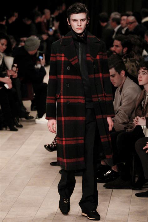 Burberry Fall 2016 Menswear Collection 